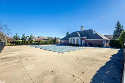 Exterior - 16445 Grandview, Macomb, MI 48044 photo 8 of 8