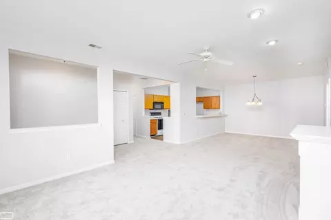 Living - 16445 Grandview, Macomb, MI 48044 photo 4 of 7