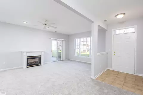Living - 16445 Grandview, Macomb, MI 48044 photo 2 of 7