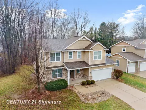 303 Joshua, Midland, MI 48640