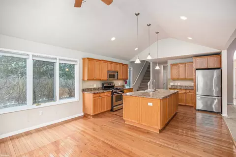 401 Nolan, Wales, MI 48027 photo 8
