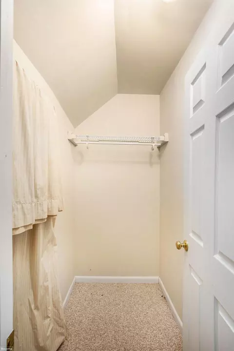 401 Nolan, Wales, MI 48027 photo 21
