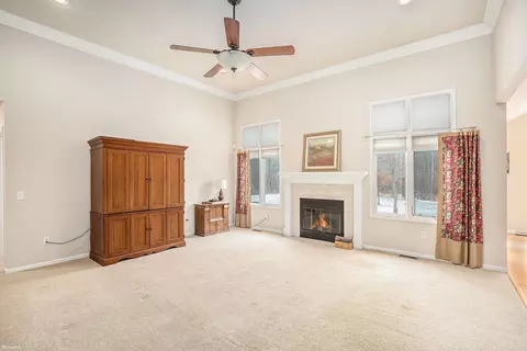401 Nolan, Wales, MI 48027 photo 4