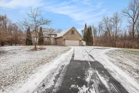 401 Nolan, Wales, MI 48027 photo 3