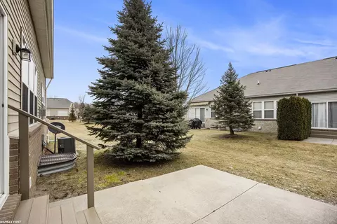 49612 Cosimo, Macomb, MI 48042 photo 32