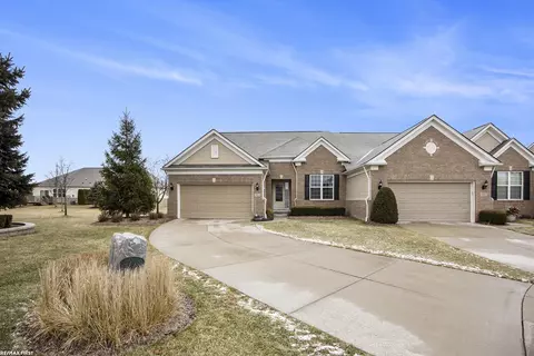 49612 Cosimo, Macomb, MI 48042 photo 3
