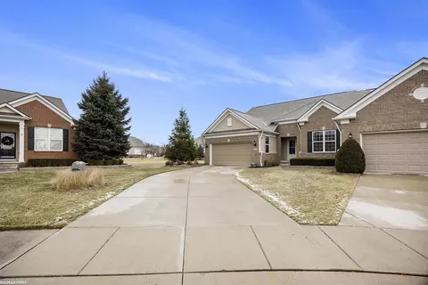49612 Cosimo, Macomb, MI 48042 photo 5