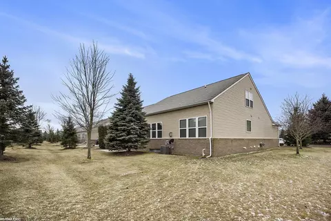 49612 Cosimo, Macomb, MI 48042 photo 34