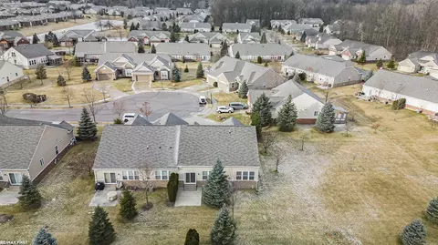 49612 Cosimo, Macomb, MI 48042 photo 35