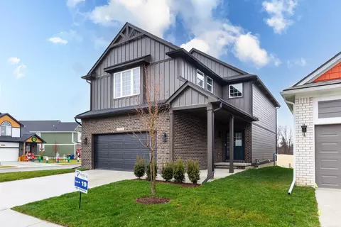 27571 Maryjane Ln E, New Baltimore, MI 48047