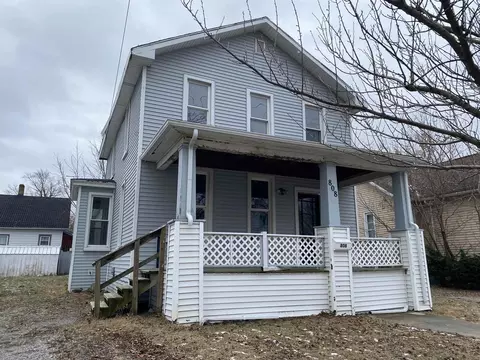 808 13th, Bay City, MI 48708