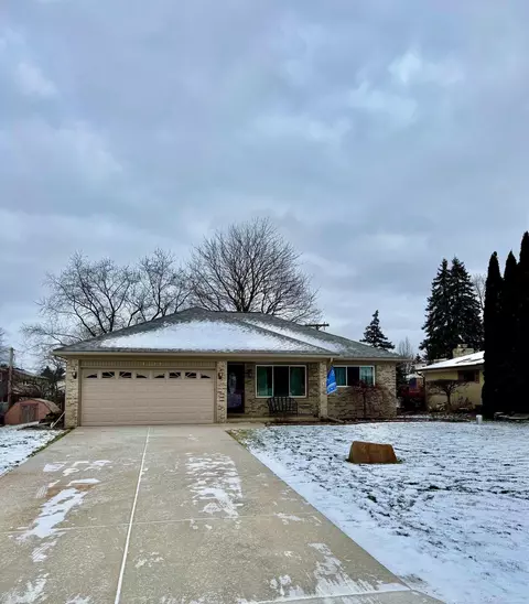 11310 N Crestline, Washington Township, MI 48095