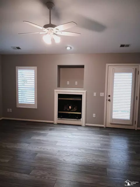 Living - 2453 Sutton, Temperance, MI 48182 photo 1 of 1