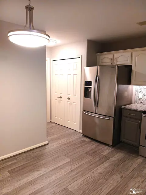Kitchen - 2453 Sutton, Temperance, MI 48182 photo 1 of 3