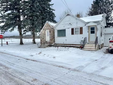 1102 Superior, Ironwood, MI 49938