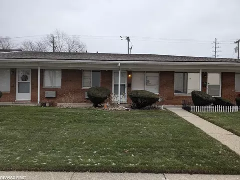 22800 Beaconsfield # 9, Eastpointe, MI 48021
