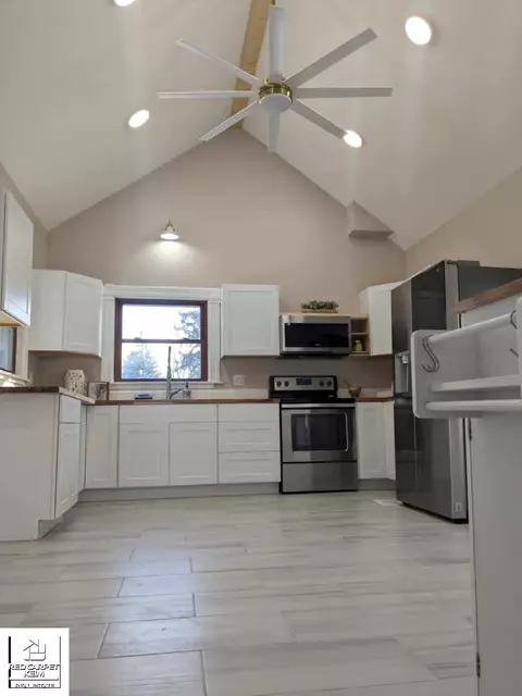 131 W 2nd, Perry, MI 48872 photo 11