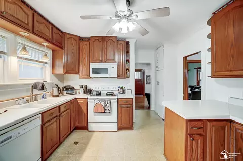 452 N Monroe, Monroe, MI 48162 photo 16