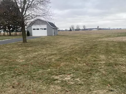 500 Blk, Blissfield, MI 49228