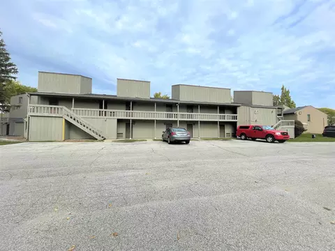 6210 S Tennis Ct D-10 #D-10, Bay City, MI 48706