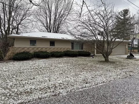 509 Andres, Chesaning, MI 48616