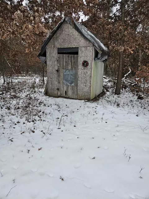 5290 Navajo, Harrison, MI 48625 photo 6