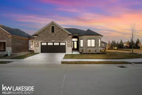 55153 St Paul, Macomb, MI 48042