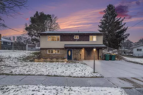 505 Mark, Flushing, MI 48433