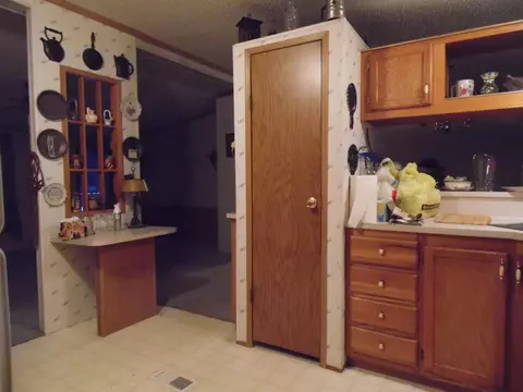 Kitchen - 1543 N Cedar Riv, Gladwin, MI 48624 photo 5 of 5