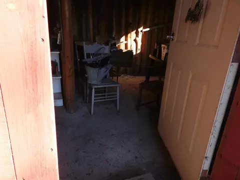 Entry Way - 1543 N Cedar Riv, Gladwin, MI 48624 photo 2 of 4