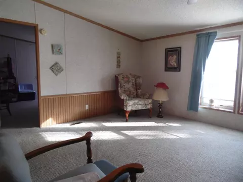 Living - 1543 N Cedar Riv, Gladwin, MI 48624 photo 2 of 3