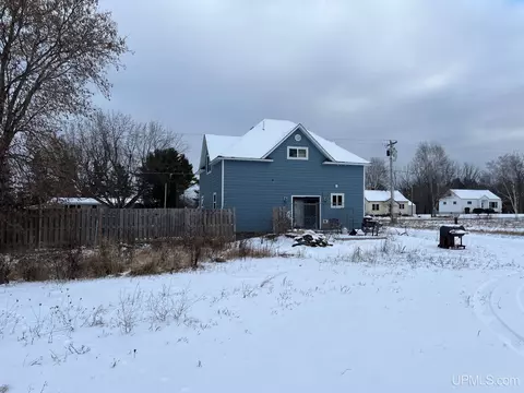Exterior - 5217 I, Escanaba, MI 49829 photo 3 of 4