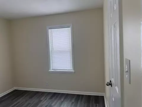 Bedroom - 3905 Brown, Flint, MI 48507 photo 4 of 6