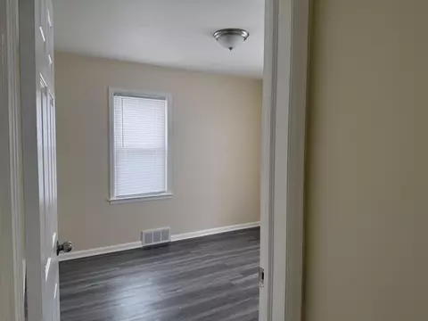 Bedroom - 3905 Brown, Flint, MI 48507 photo 5 of 6