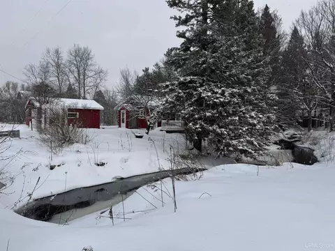 n5696 Jarvinen Road, Skandia, MI 49885