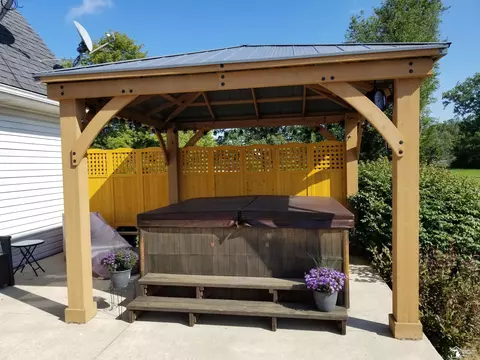 Exterior - 811 Heiss, Monroe, MI 48162 photo 6 of 15