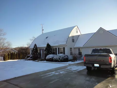 Exterior - 811 Heiss, Monroe, MI 48162 photo 10 of 15