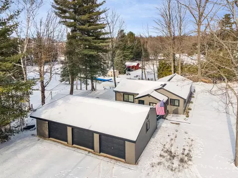 1570 Silery, Indian River, MI 49749