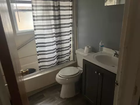 3721 Trumbull, Flint, MI 48504 photo 4