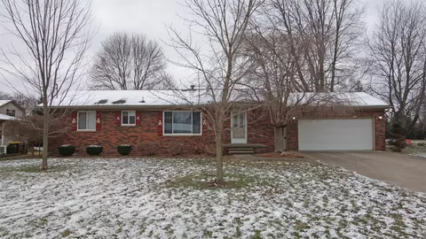810 Sunflower, Chesaning, MI 48616