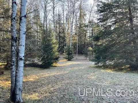 11810 E Howen, Fence T-wi, WI 54542