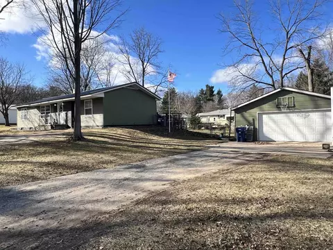 Exterior - 246 W Maple, Harrison, MI 48625 photo 5 of 5