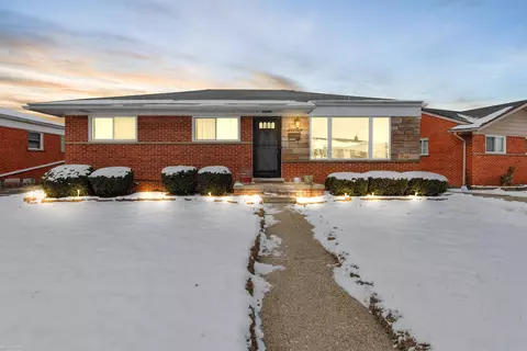 Exterior - 24675 Almond, Eastpointe, MI 48021 photo 5 of 5