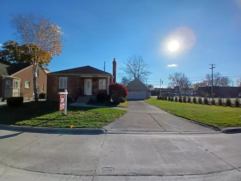 22406 Madison, Saint Clair Shores, MI 48081