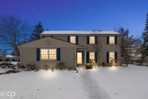41881 Park Rdg, Novi, MI 48375