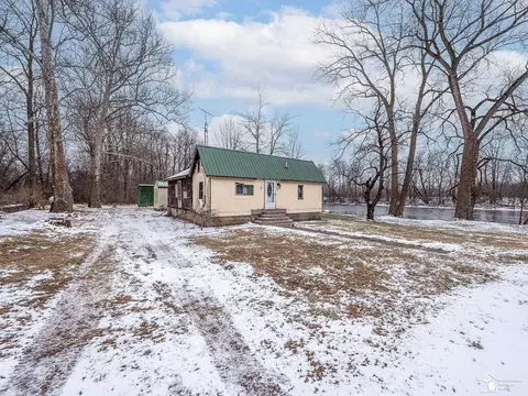 15 Ida Maybee Rd, Monroe, MI 48162 photo 3