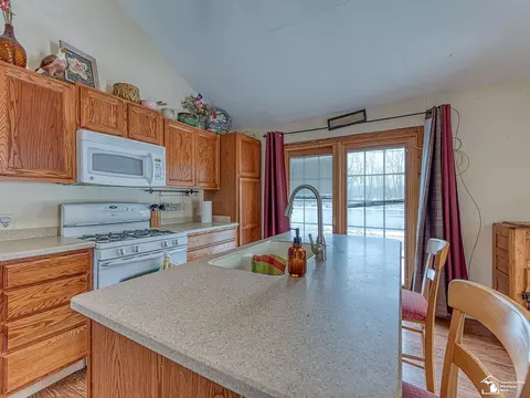 15 Ida Maybee Rd, Monroe, MI 48162 photo 9