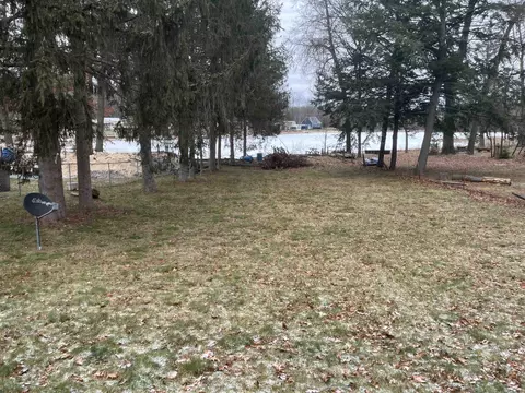 1870 N Pratt Lk, Gladwin, MI 48624 photo 3