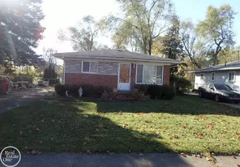 22160 Grandy, Clinton Township, MI 48035
