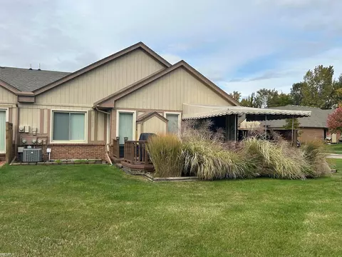 46609 High Mdws, Macomb, MI 48044 photo 34